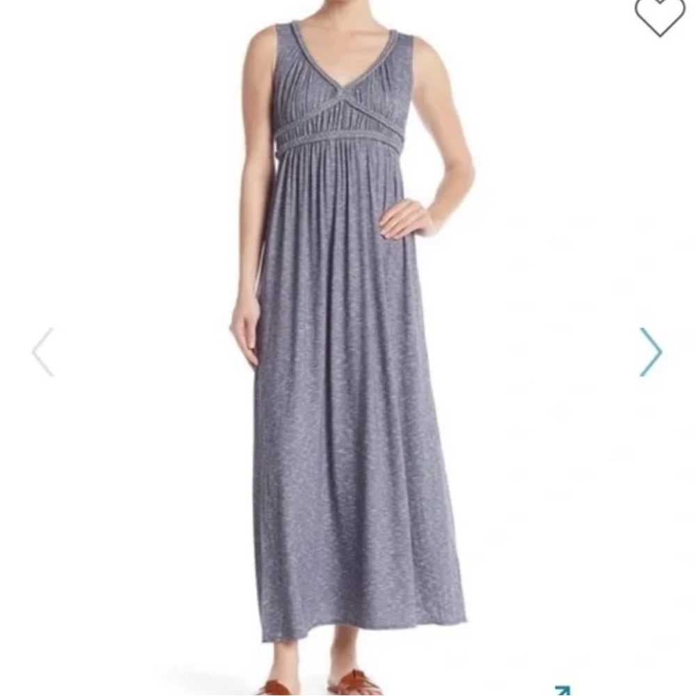Max Studio blue Sleeveless V-Neck Dress